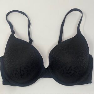 Pink victoria secret wear everywhere tshirt lightly animal print bra 34DD